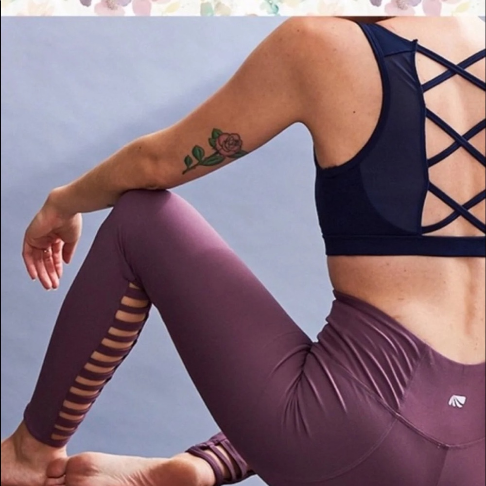 Marika high-rise leggings size M